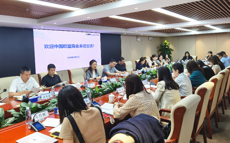 省药品监管局副局长王玲会见中国欧盟商会医疗器械十大色播平台组一行